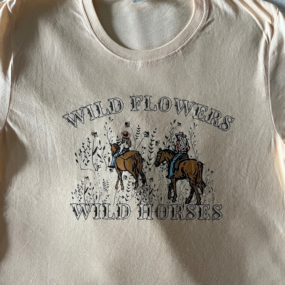 Horse tee